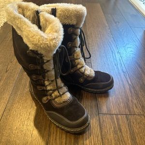 Bare Traps boots